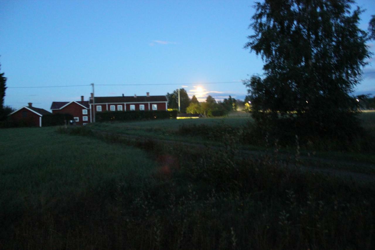 Ett Hus Med 3 Sovrum Med Supersnabba Internet Fiberanslutningen 1000Mb-100Mb I Hoeg, 7 Minuter Fran 胡迪克斯瓦尔 外观 照片